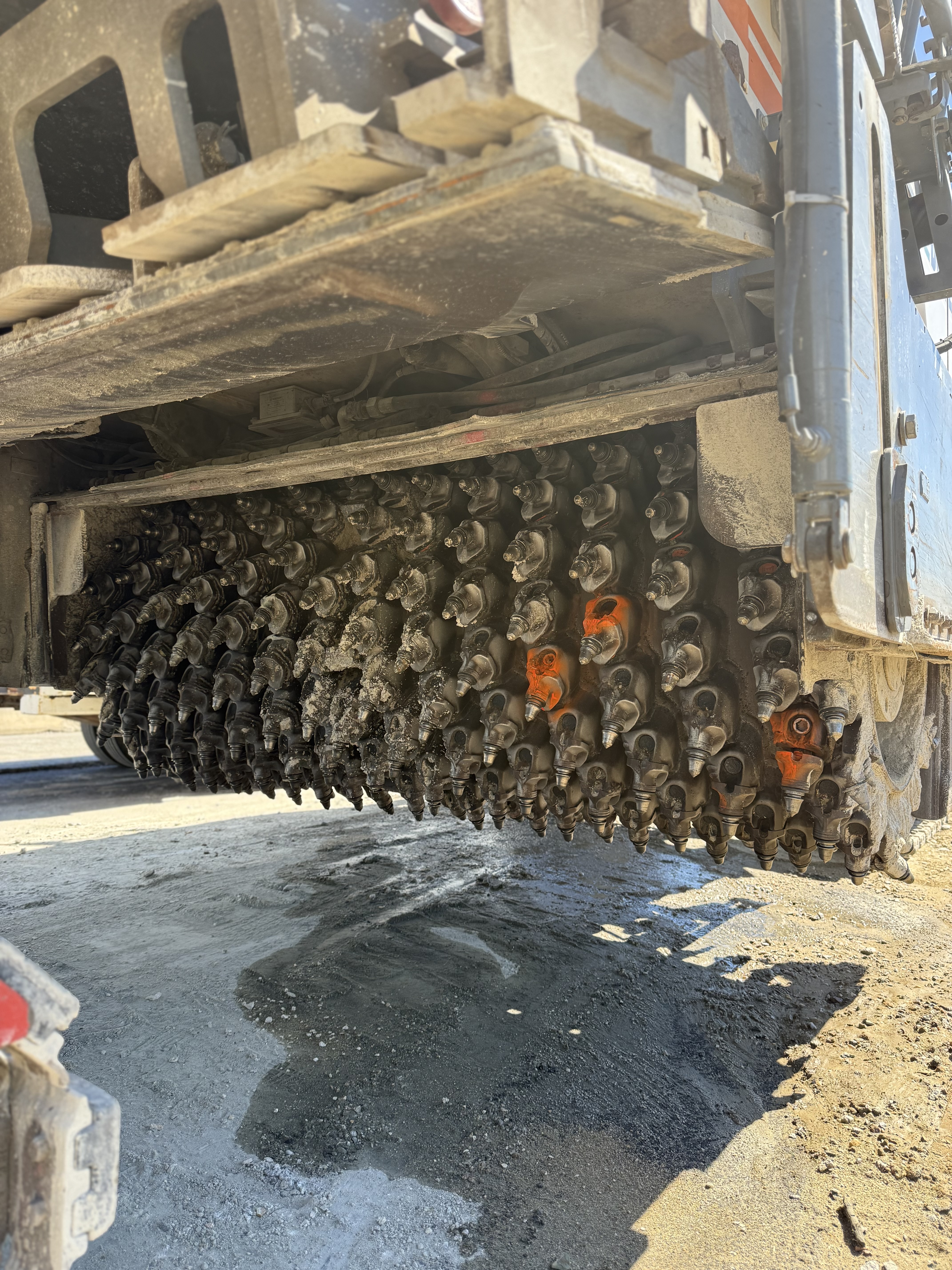 Asphalt milling machine drum repair and reinforcement